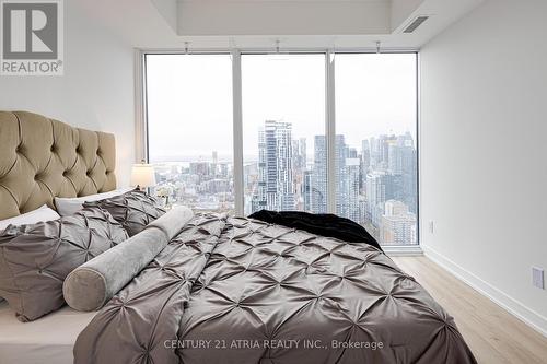 4617 - 319 Jarvis Street, Toronto, ON - Indoor Photo Showing Bedroom