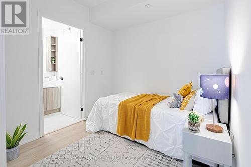 4617 - 319 Jarvis Street, Toronto, ON - Indoor Photo Showing Bedroom