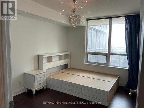 301 - 372 Highway 7 Road E, Richmond Hill, ON - Indoor Photo Showing Bedroom