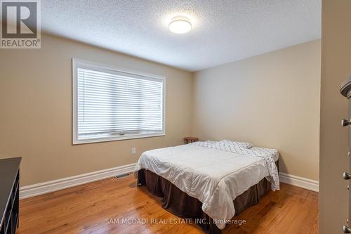 5751 Long Valley Road, Mississauga, ON - Indoor Photo Showing Bedroom