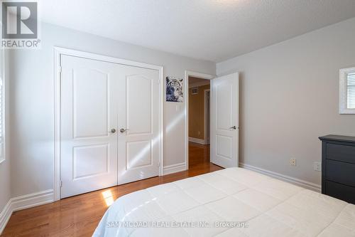 5751 Long Valley Road, Mississauga, ON - Indoor Photo Showing Bedroom