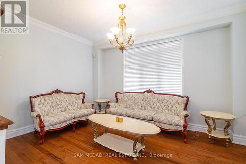 5751 Long Valley Road, Mississauga, ON - Indoor Photo Showing Living Room