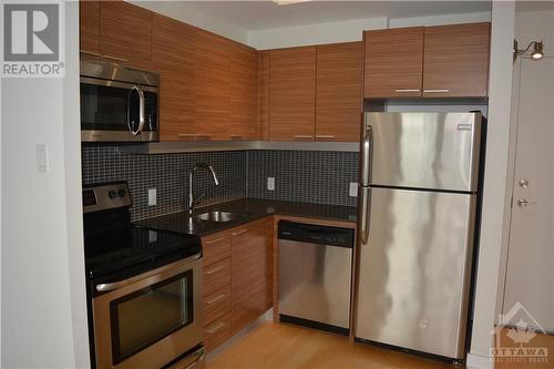 349 Mcleod Street Unit#432, Ottawa, ON - Indoor Photo Showing Kitchen With Double Sink