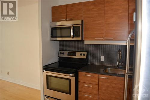 349 Mcleod Street Unit#432, Ottawa, ON - Indoor Photo Showing Kitchen