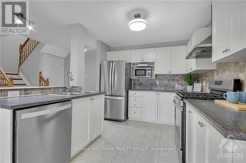 64 Charleston Street, Ottawa, ON - Indoor Photo Showing Kitchen