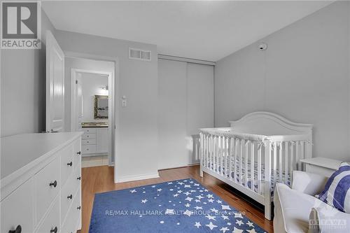 64 Charleston Street, Ottawa, ON - Indoor Photo Showing Bedroom