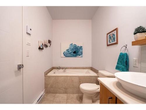 Salle de bains - 304-335 Av. De La Belle-Dame, La Prairie, QC - Indoor Photo Showing Bathroom