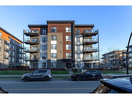 FaÃ§ade - 304-335 Av. De La Belle-Dame, La Prairie, QC - Outdoor With Facade