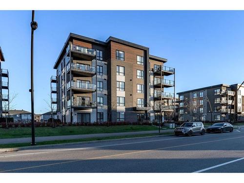 FaÃ§ade - 304-335 Av. De La Belle-Dame, La Prairie, QC - Outdoor With Facade