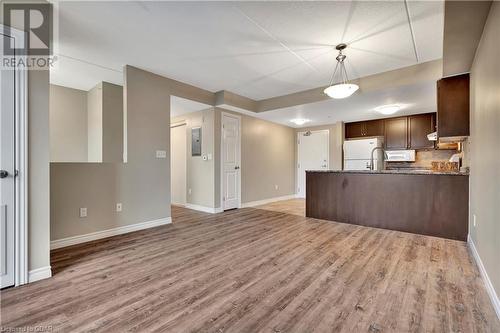 41 Goodwin Drive Unit# 306, Guelph, ON - Indoor Photo Showing Kitchen