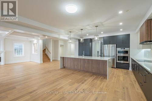 82 York Drive, Peterborough (Northcrest), ON - Indoor Photo Showing Kitchen With Upgraded Kitchen