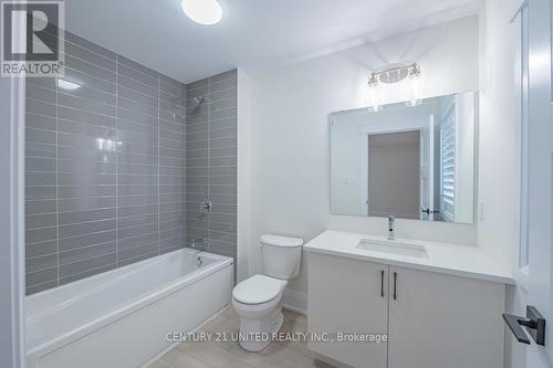 82 York Drive, Peterborough (Northcrest), ON - Indoor Photo Showing Bathroom