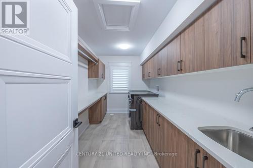 82 York Drive, Peterborough (Northcrest), ON - Indoor Photo Showing Kitchen