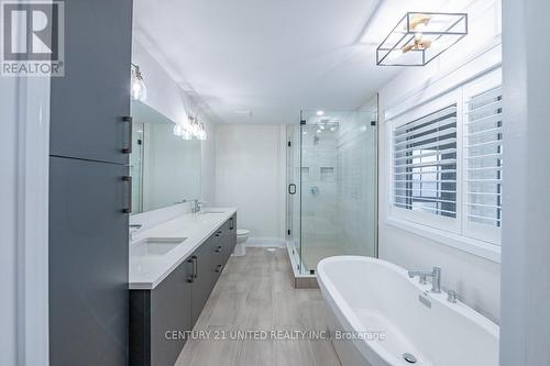 82 York Drive, Peterborough (Northcrest), ON - Indoor Photo Showing Bathroom