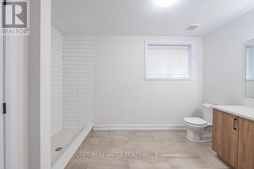 82 York Drive, Peterborough (Northcrest), ON - Indoor Photo Showing Bathroom