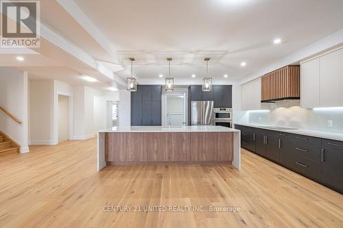 82 York Drive, Peterborough (Northcrest), ON - Indoor Photo Showing Kitchen With Upgraded Kitchen