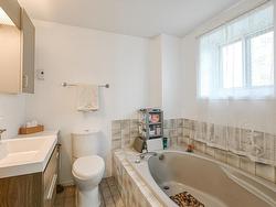 Ensuite bathroom - 