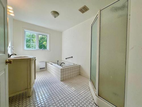 Salle de bains - 36 Rue De L'Azur, Wentworth, QC - Indoor Photo Showing Bathroom