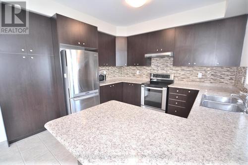 220 Mclaughlin Avenue, Milton, ON - Indoor Photo Showing Kitchen With Double Sink With Upgraded Kitchen