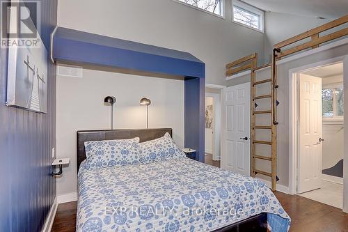 209846 Highway 26, Blue Mountains, ON - Indoor Photo Showing Bedroom