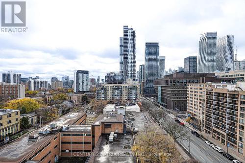 915 - 319 Jarvis Street, Toronto, ON - Outdoor With View