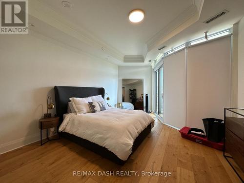 1002 - 151 Avenue Road, Toronto, ON - Indoor Photo Showing Bedroom