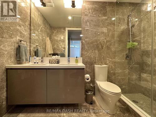 1002 - 151 Avenue Road, Toronto, ON - Indoor Photo Showing Bathroom