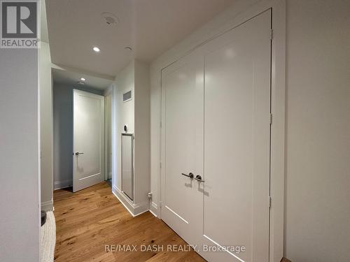 1002 - 151 Avenue Road, Toronto, ON - Indoor Photo Showing Other Room