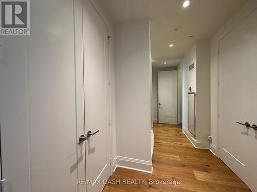 1002 - 151 Avenue Road, Toronto, ON - Indoor Photo Showing Other Room