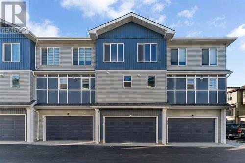 519 Corner Meadows Square Ne, Calgary, AB - Outdoor With Facade