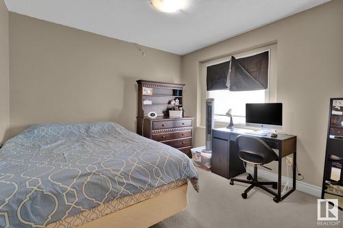 3017 Macneil Wy Nw, Edmonton, AB - Indoor Photo Showing Bedroom