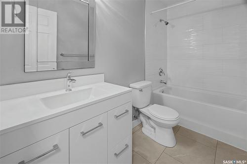 3 Mcmurchy Avenue, Regina, SK - Indoor Photo Showing Bathroom