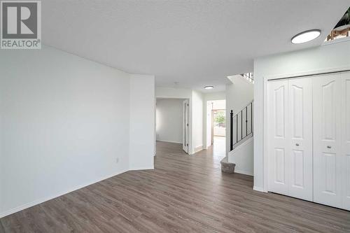 298 Arbour Crest Drive Nw, Calgary, AB - Indoor Photo Showing Other Room