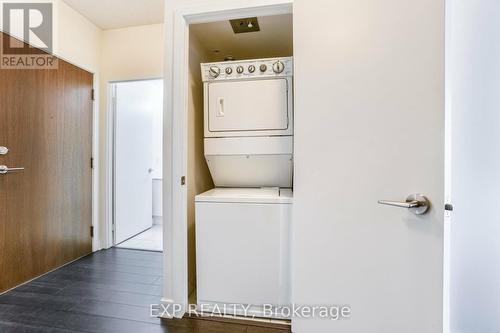 406 - 3985 Grand Park Drive, Mississauga, ON - Indoor Photo Showing Laundry Room