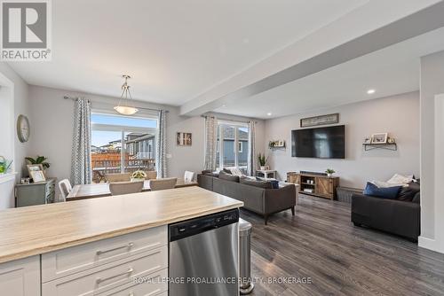 119 Hazlett Street, Loyalist (Amherstview), ON - Indoor Photo Showing Living Room