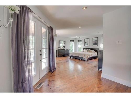 Master bedroom - 12 Ch. Du Sanctuaire, Val-Des-Monts, QC - Indoor Photo Showing Bedroom