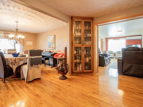 Overall view - 1196 Ch. Du Bassin, Les Îles-De-La-Madeleine, QC - Indoor Photo Showing Living Room