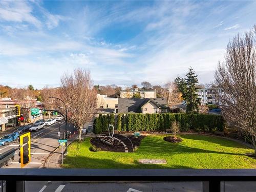 306-1969 Oak Bay Ave, Victoria, BC - Outdoor With View