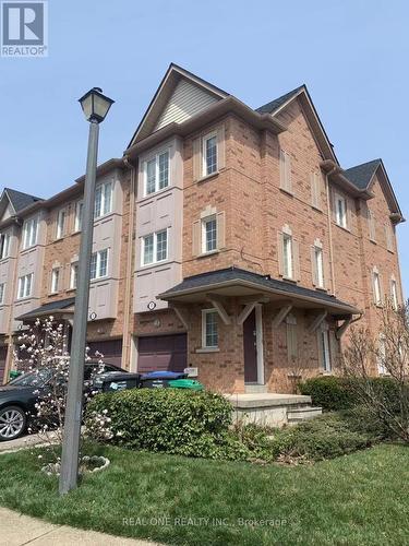 25 - 1128 Dundas Street W, Mississauga, ON - Outdoor