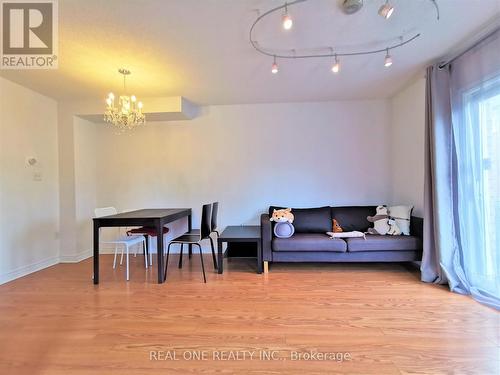 25 - 1128 Dundas Street W, Mississauga, ON - Indoor Photo Showing Other Room