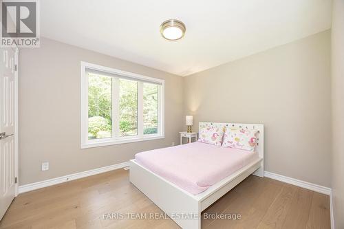 70 Copeland Creek Drive, Tiny, ON - Indoor Photo Showing Bedroom