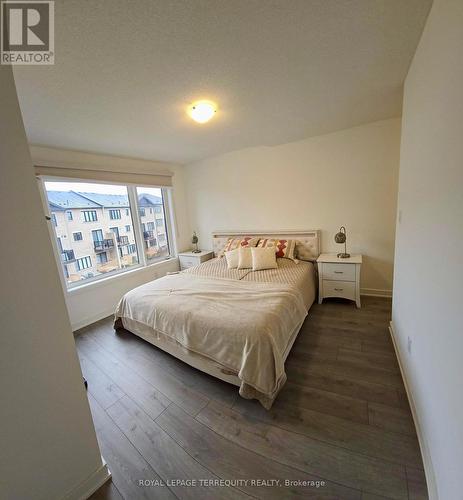 18 Spry Lane, Barrie, ON - Indoor Photo Showing Bedroom