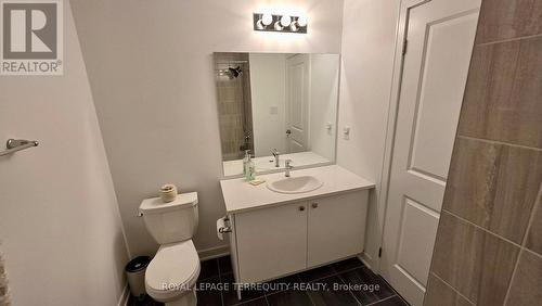 18 Spry Lane, Barrie, ON - Indoor Photo Showing Bathroom