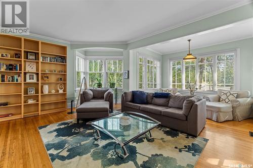 3300 Albert Street, Regina, SK - Indoor Photo Showing Living Room