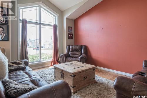 745 Grabowski Crescent, Warman, SK - Indoor Photo Showing Living Room