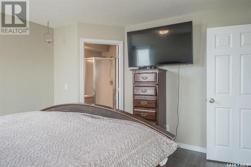 745 Grabowski Crescent, Warman, SK - Indoor Photo Showing Bedroom