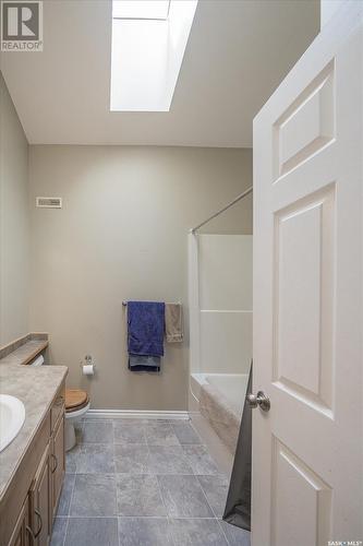 745 Grabowski Crescent, Warman, SK - Indoor Photo Showing Bathroom