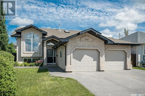 745 Grabowski Crescent, Warman, SK - Outdoor With Facade