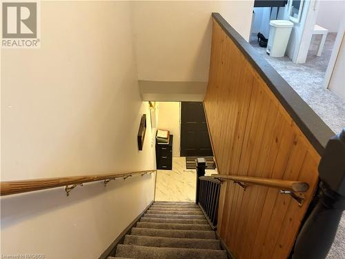 Staircase with carpet - 1087 7Th Avenue W, Owen Sound, ON - Indoor Photo Showing Other Room