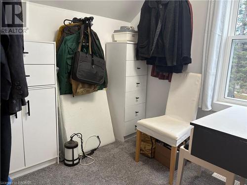 Walk in closet with light colored carpet - 1087 7Th Avenue W, Owen Sound, ON - Indoor